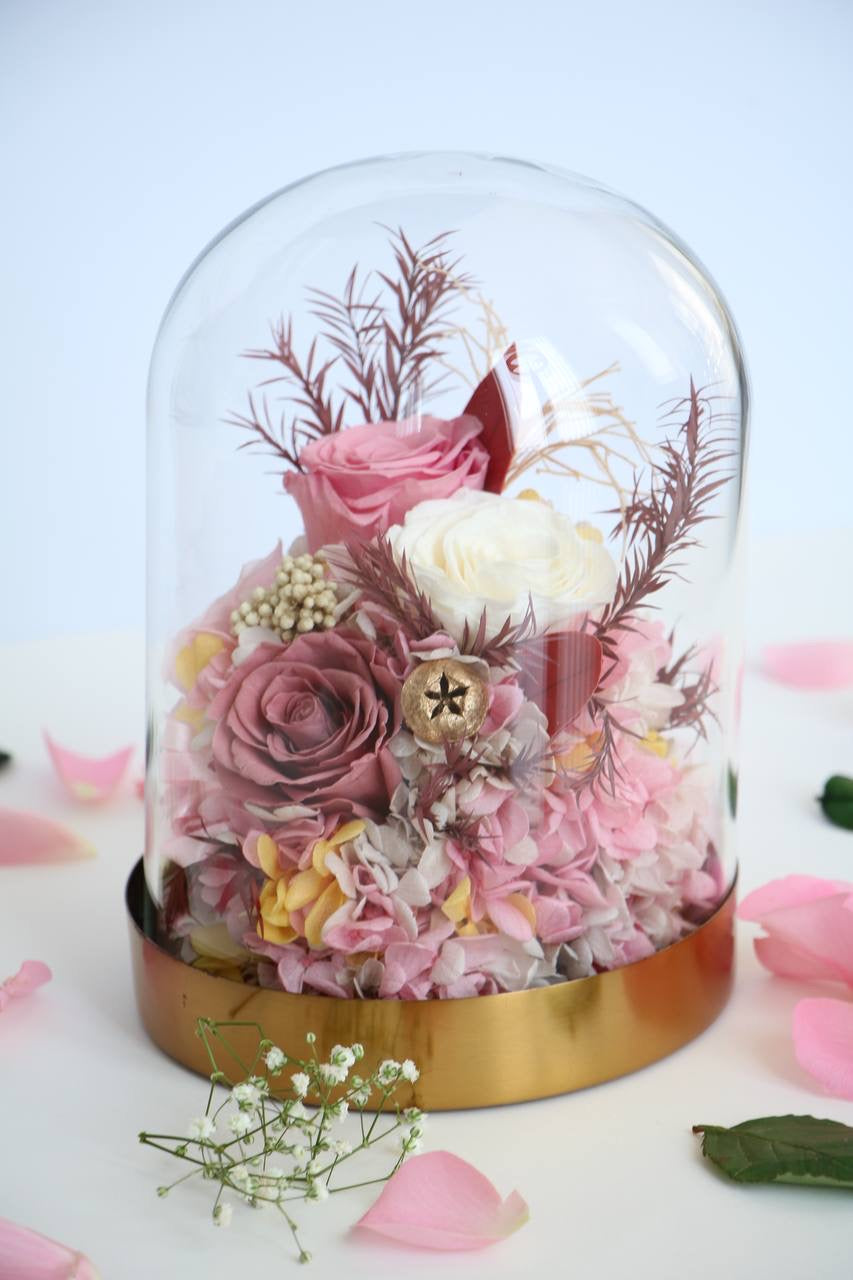 Florever lasting bouquet- Gold base Dome