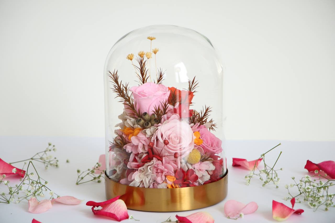 Florever lasting bouquet- Gold base Dome