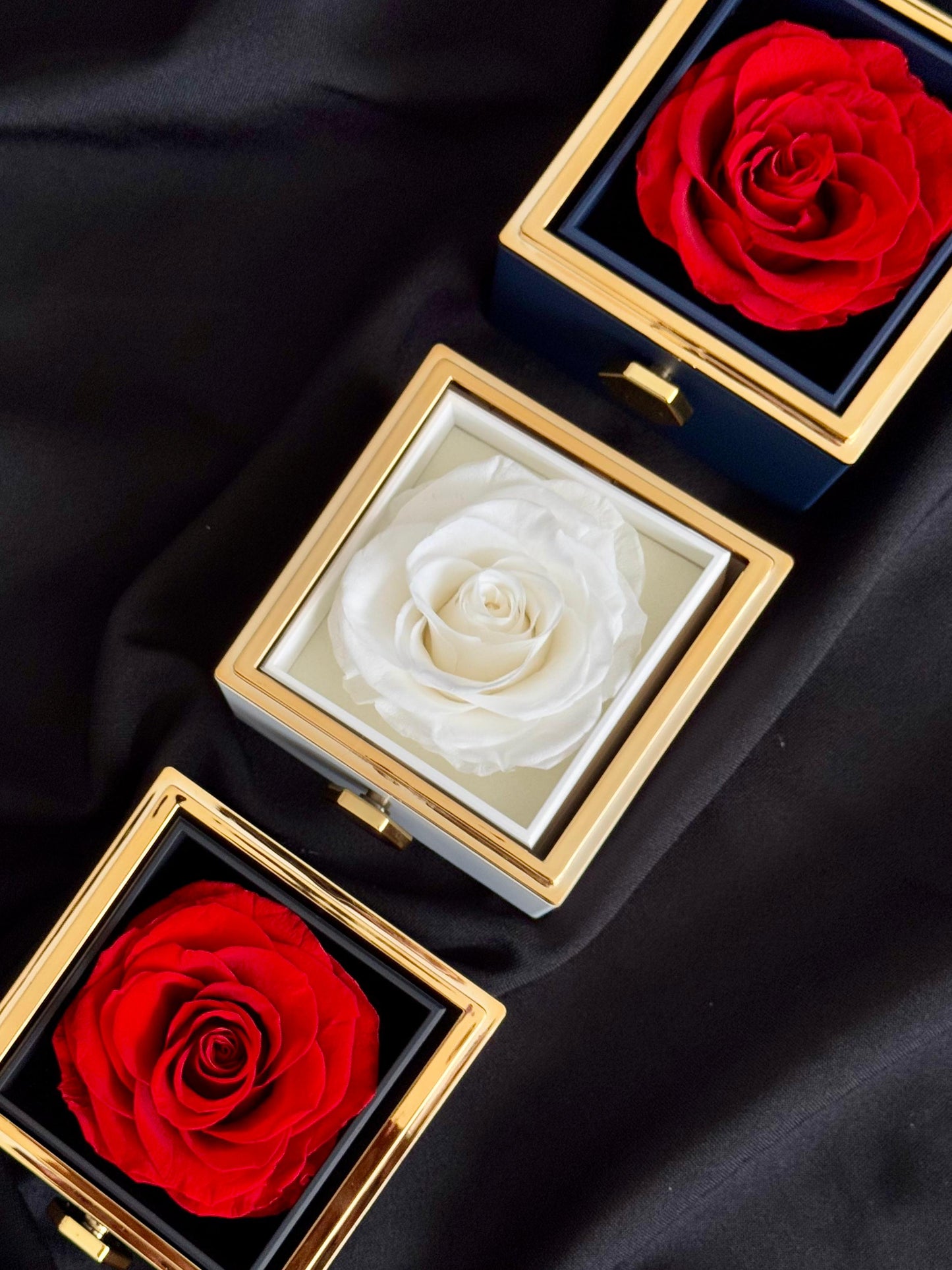 Florever Lasting Rotating Flower & Jewelry Box